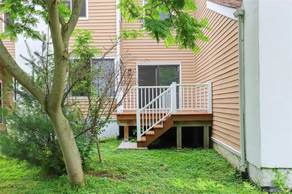 41 Rambling Brook Road Chappaqua NY 10514