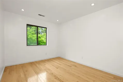 41 Rambling Brook Road Chappaqua NY 10514