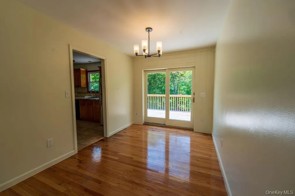 5 Idlewild Drive Poughkeepsie NY 12601
