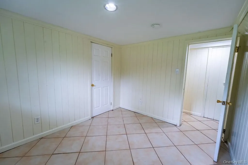 5 Idlewild Drive Poughkeepsie NY 12601