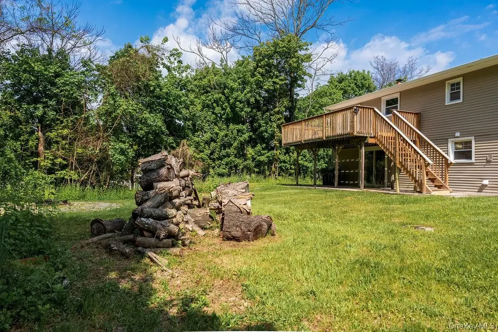 5 Idlewild Drive Poughkeepsie NY 12601