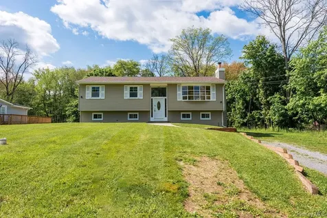 5 Idlewild Drive Poughkeepsie NY 12601