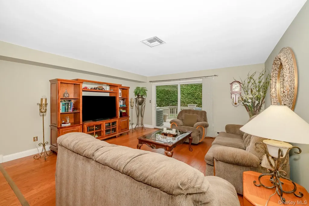 2355 Pershing Boulevard Baldwin NY 11510