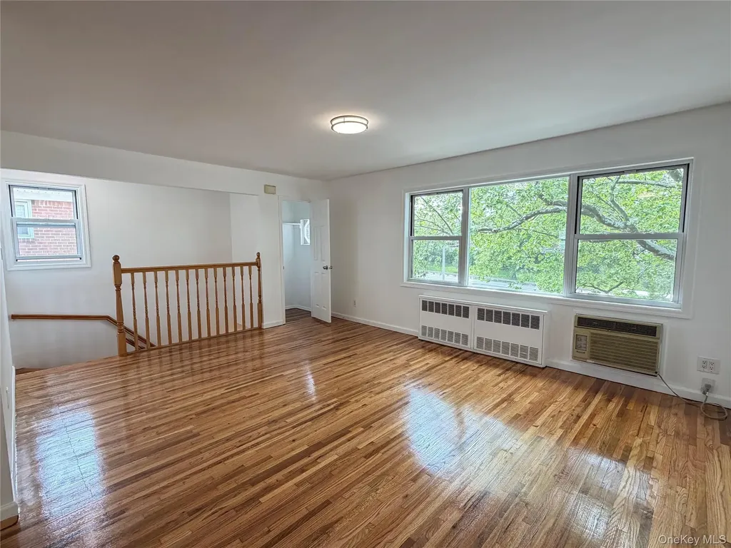 154-27 Horace Harding Expressway Flushing NY 11367