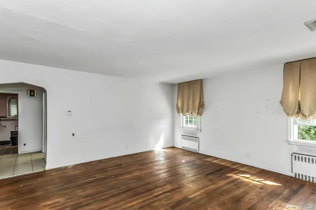 461 Madison Avenue West Hempstead NY 11552