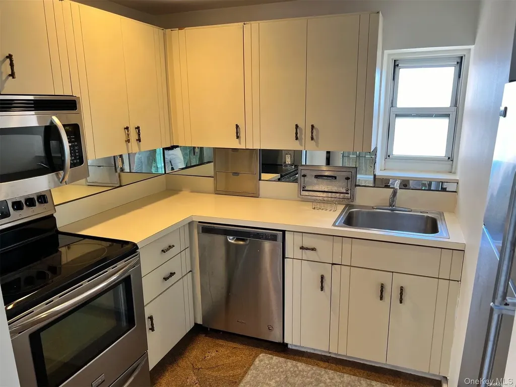 2 Richmond Road Lido Beach NY 11561
