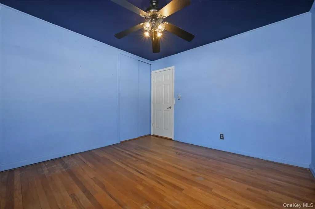 82 Morris Drive East Meadow NY 11554