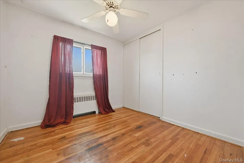82 Morris Drive East Meadow NY 11554