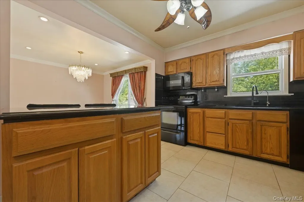 82 Morris Drive East Meadow NY 11554