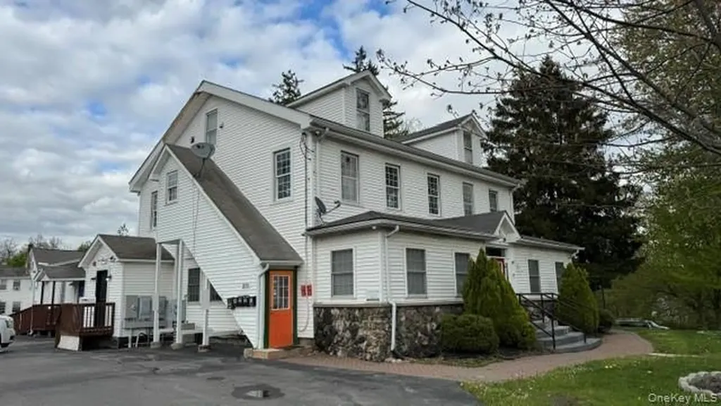 371 E Main Street Middletown NY 10940