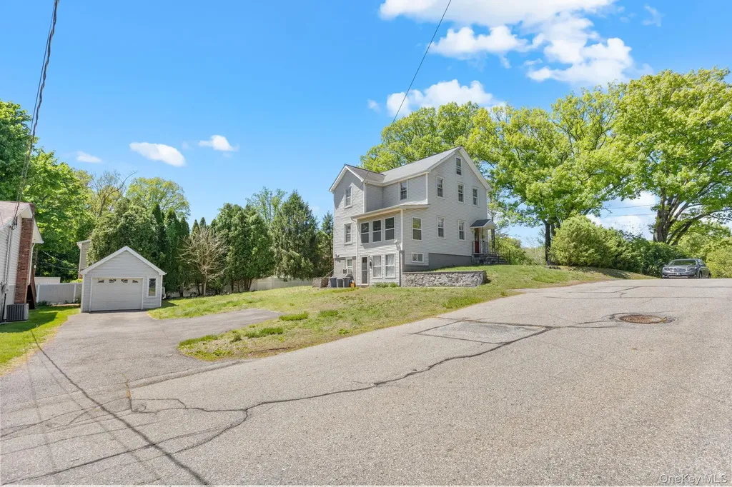 184 3rd Street Buchanan NY 10511