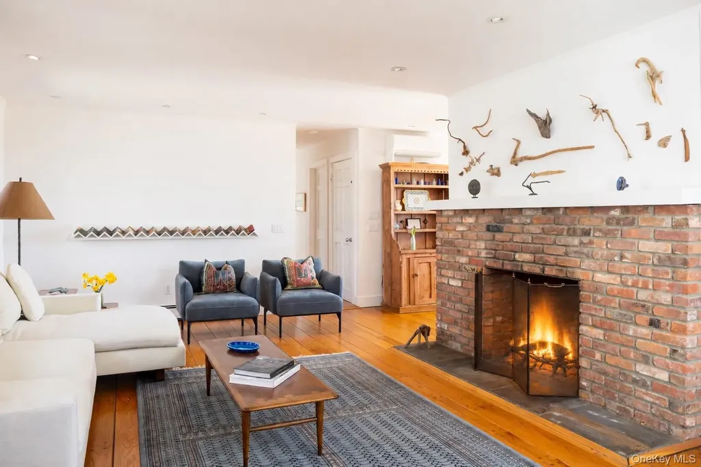 255 S View Drive Orient NY 11957
