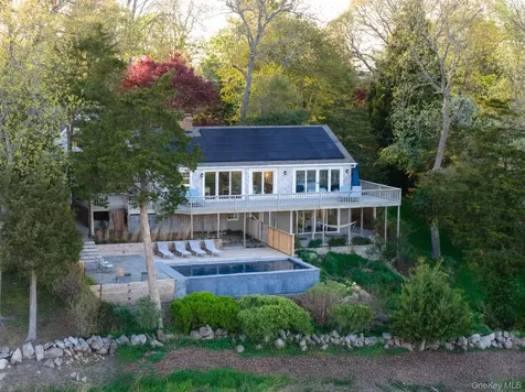 255 S View Drive Orient NY 11957
