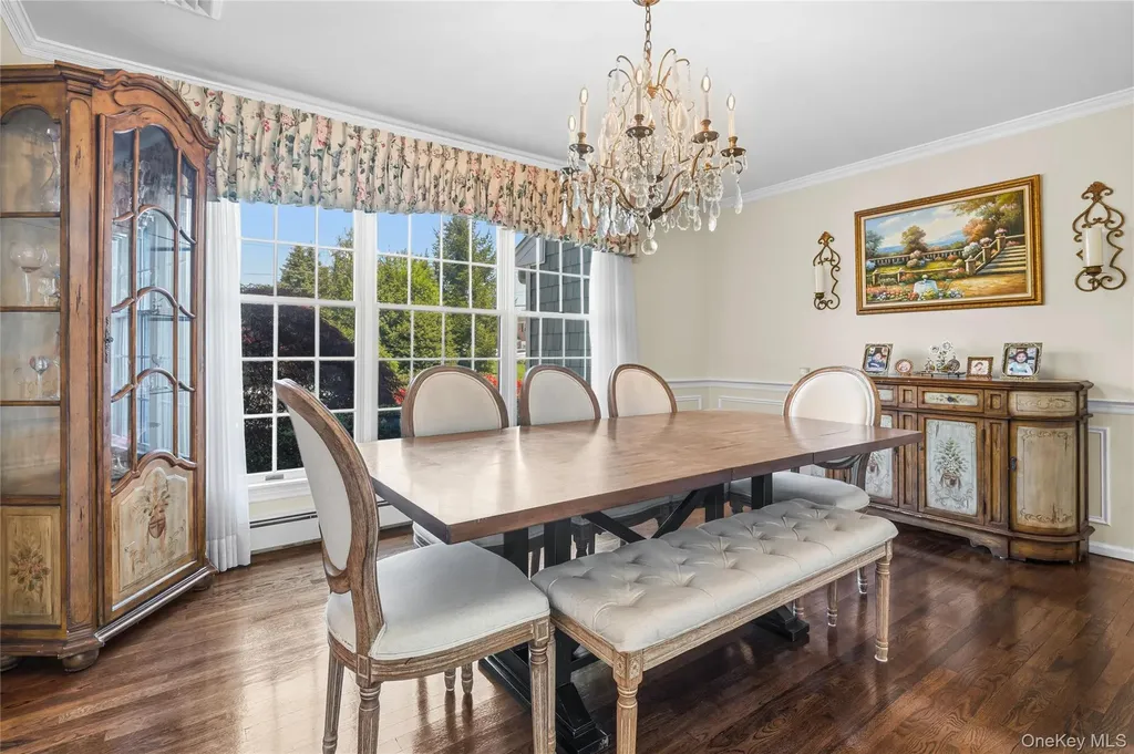 199 Split Rock Road Syosset NY 11791