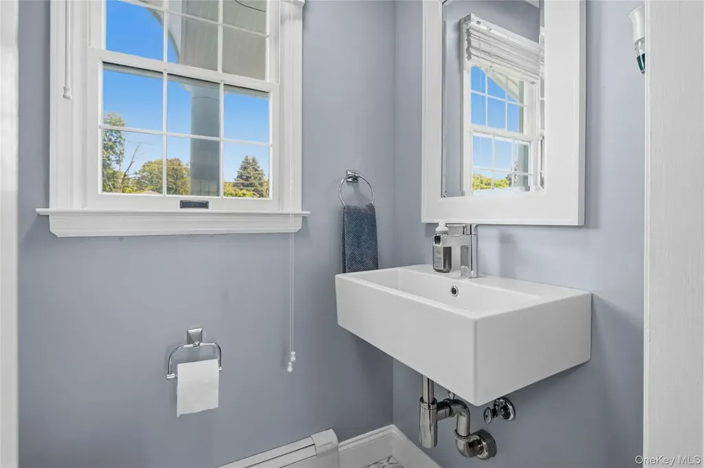 199 Split Rock Road Syosset NY 11791