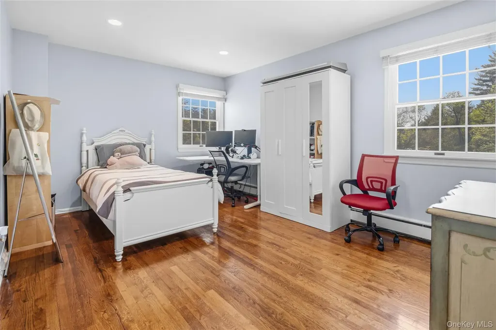199 Split Rock Road Syosset NY 11791
