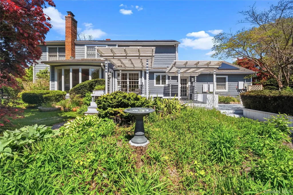 199 Split Rock Road Syosset NY 11791