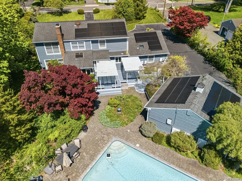 199 Split Rock Road Syosset NY 11791