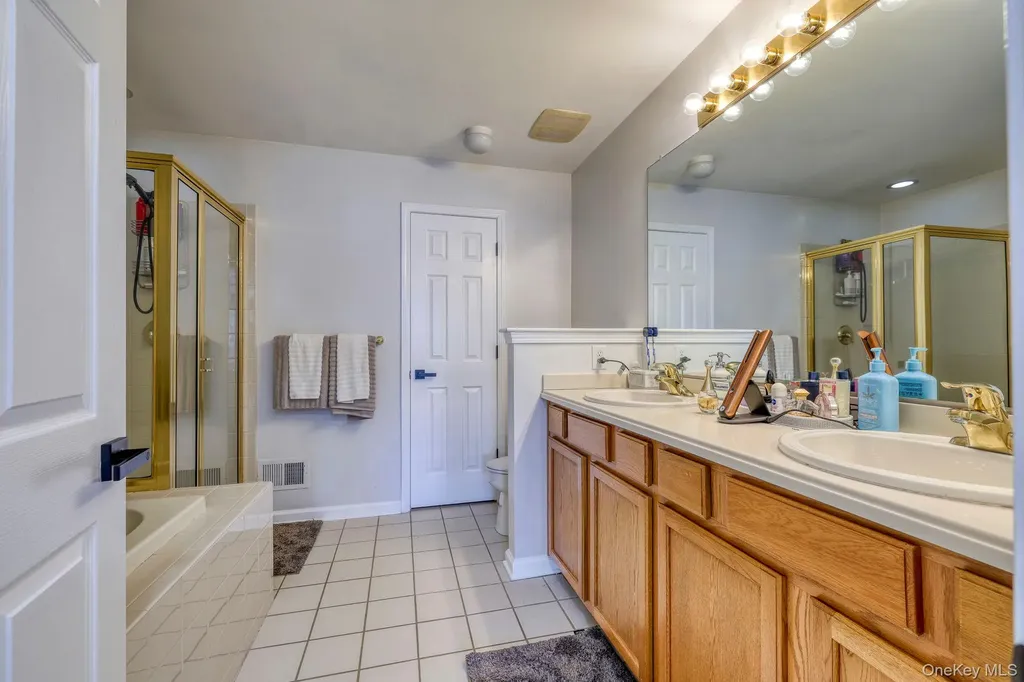 24 Barr Lane Monroe NY 10950
