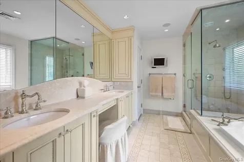 8 Far Hill Lane Pleasantville NY 10570