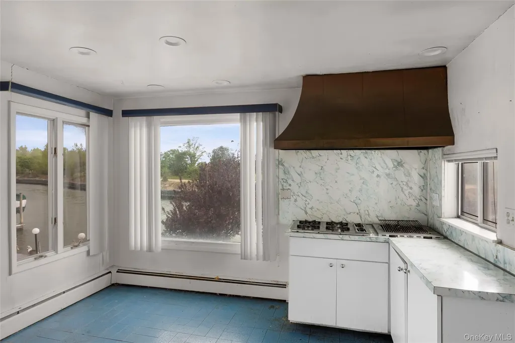 3386 Bertha Drive Baldwin NY 11510