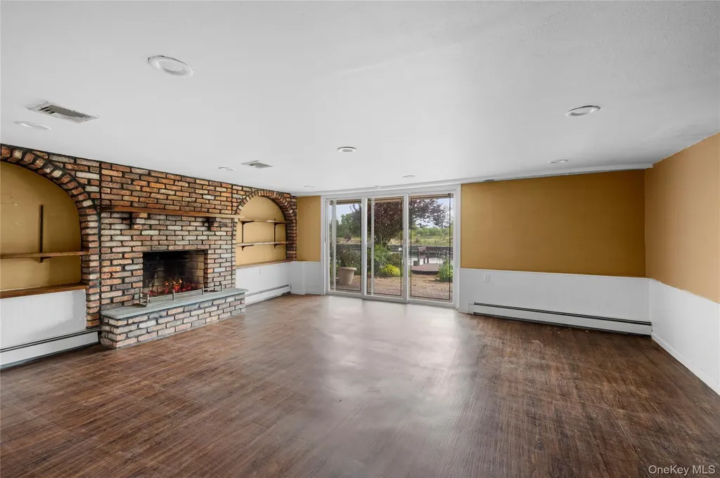 3386 Bertha Drive Baldwin NY 11510