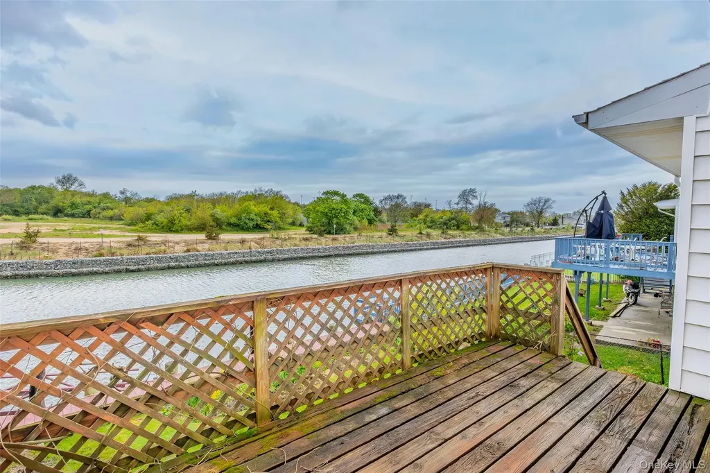 3386 Bertha Drive Baldwin NY 11510