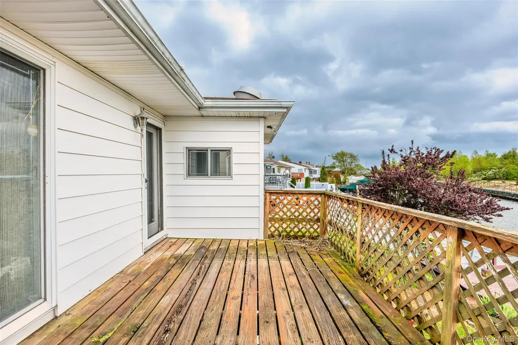 3386 Bertha Drive Baldwin NY 11510