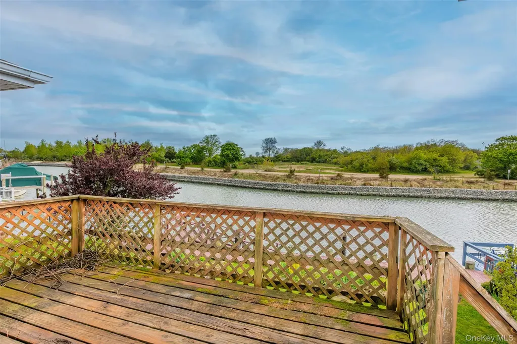 3386 Bertha Drive Baldwin NY 11510