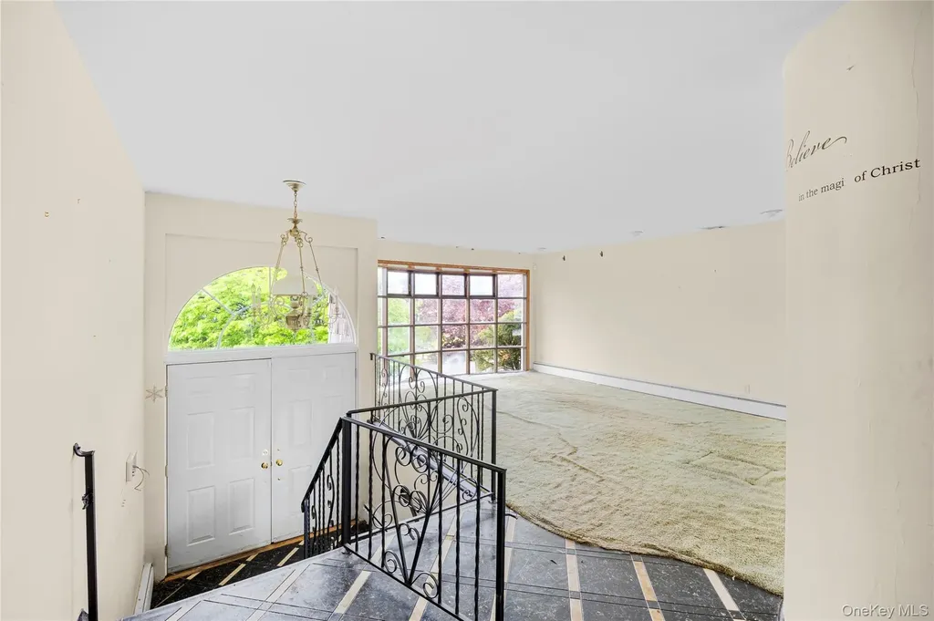3386 Bertha Drive Baldwin NY 11510