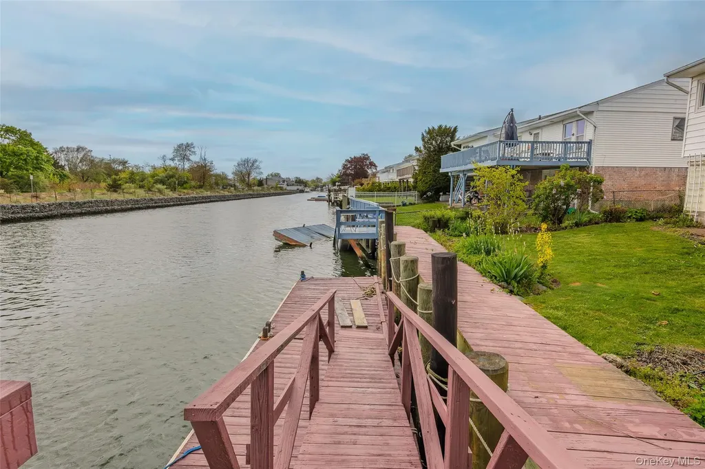 3386 Bertha Drive Baldwin NY 11510