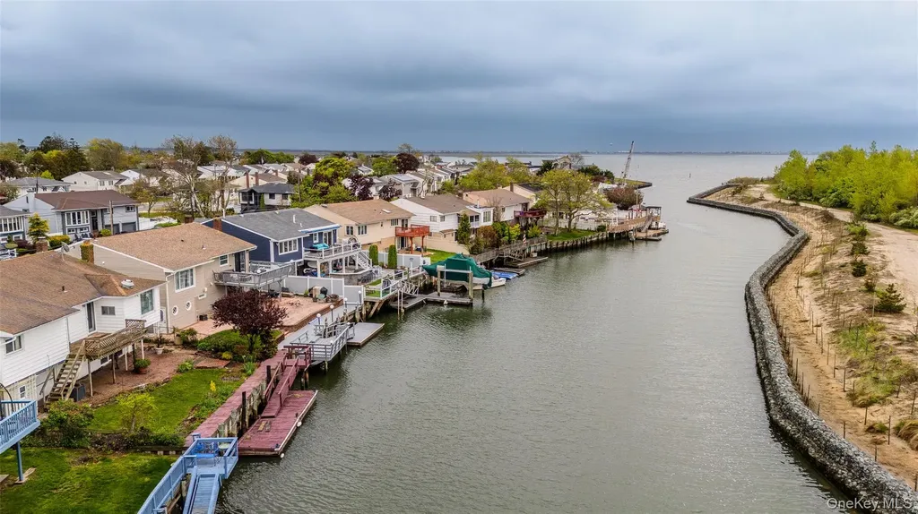 3386 Bertha Drive Baldwin NY 11510