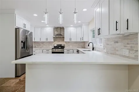 244 Water Lane S Wantagh NY 11793
