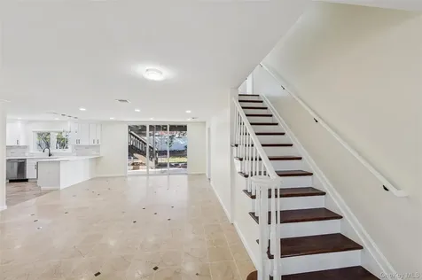 244 Water Lane S Wantagh NY 11793