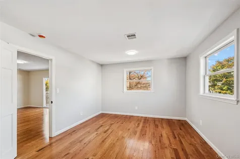 244 Water Lane S Wantagh NY 11793