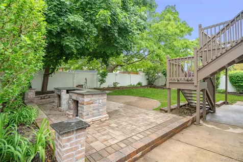 244 Water Lane S Wantagh NY 11793