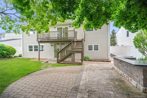 244 Water Lane S Wantagh NY 11793