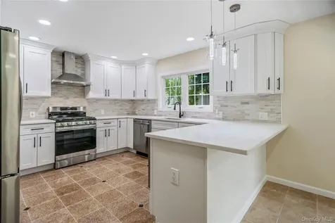 244 Water Lane S Wantagh NY 11793