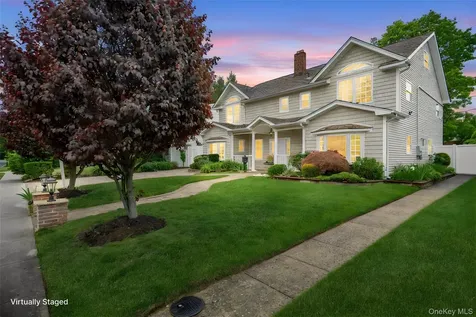 244 Water Lane S Wantagh NY 11793