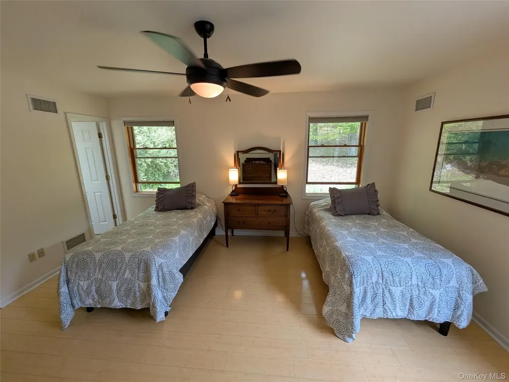 513 S Mountain Road Gardiner NY 12525