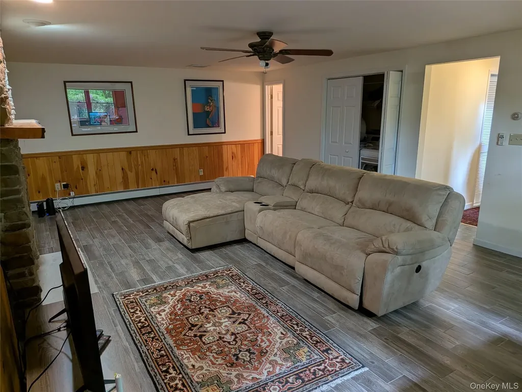 513 S Mountain Road Gardiner NY 12525