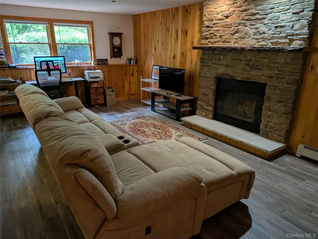 513 S Mountain Road Gardiner NY 12525
