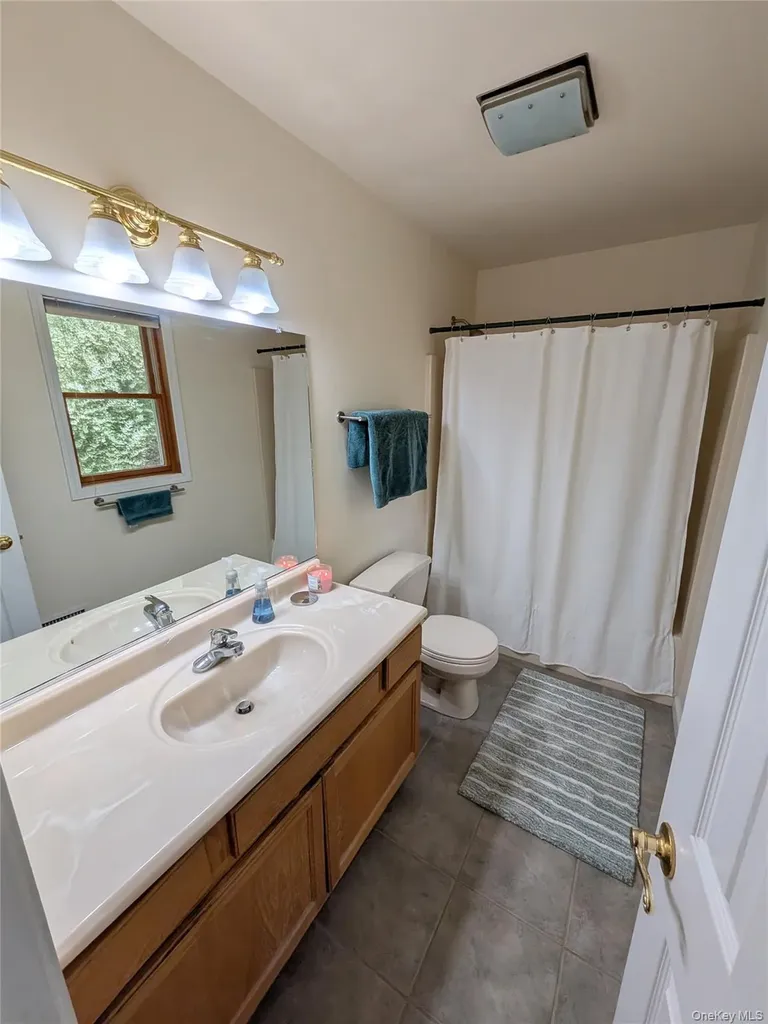513 S Mountain Road Gardiner NY 12525