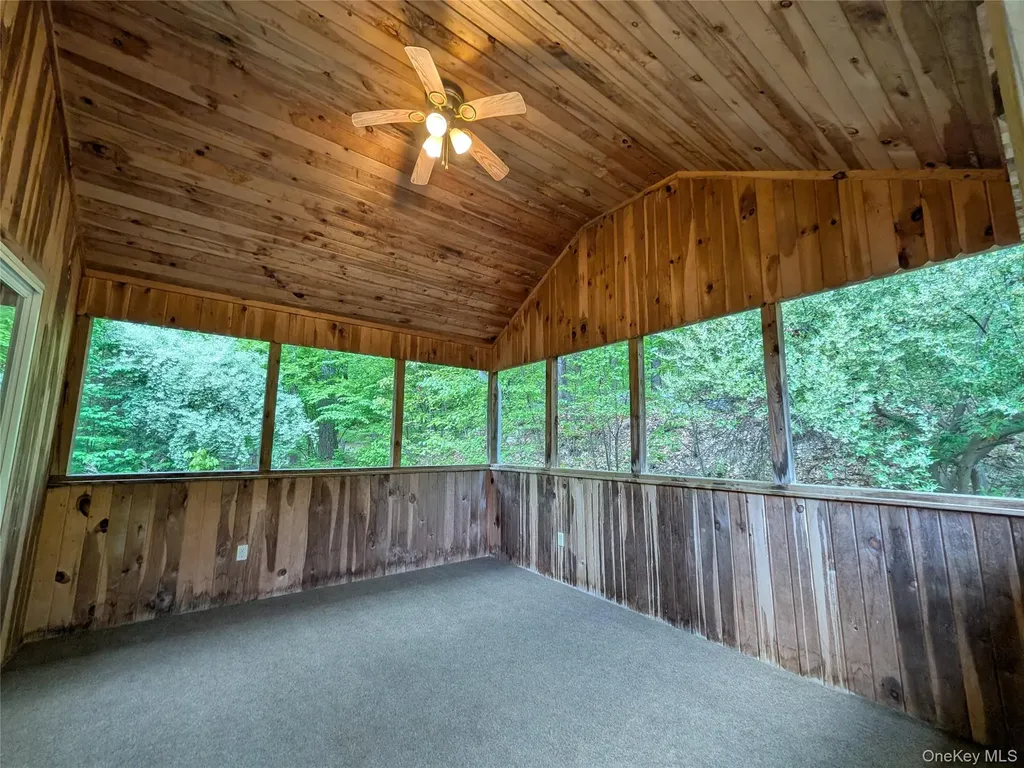 513 S Mountain Road Gardiner NY 12525