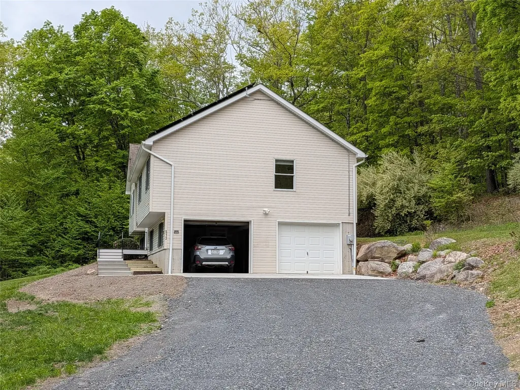 513 S Mountain Road Gardiner NY 12525