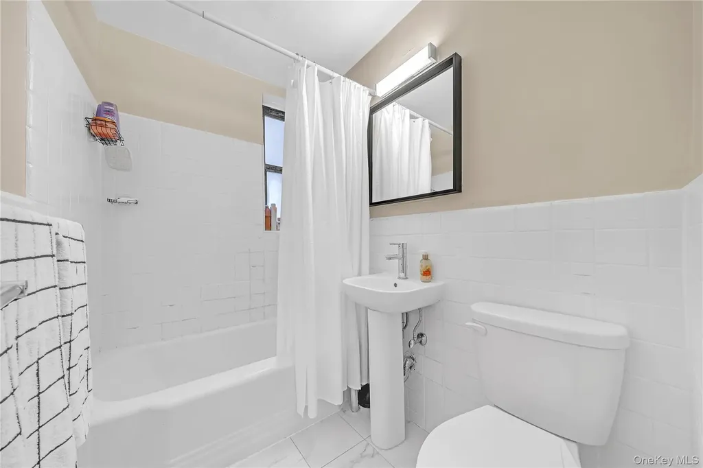 2830 Briggs Avenue Bronx NY 10458