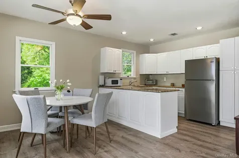 5 Westwood Court Muttontown NY 11545