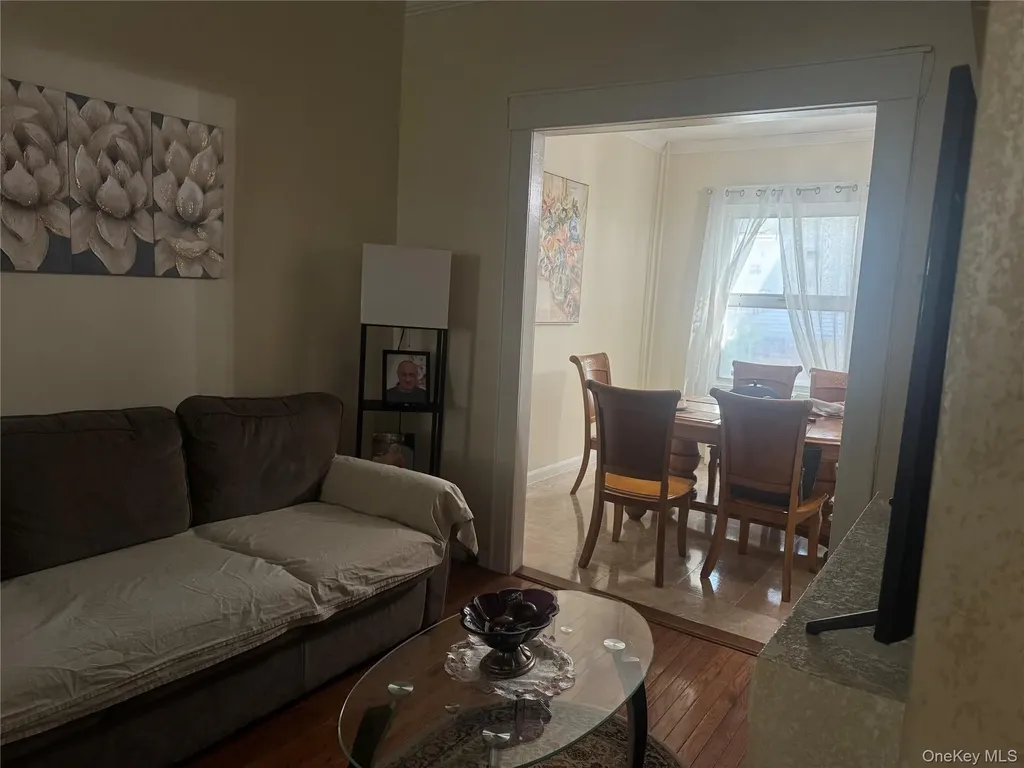 8058 88th Road Woodhaven NY 11421