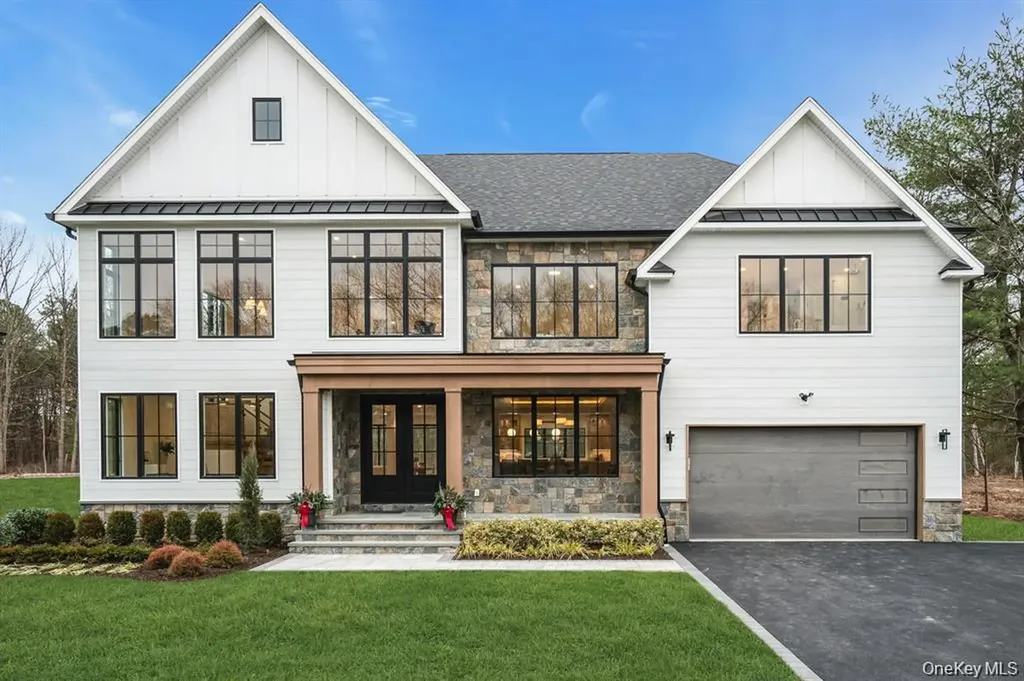 Lot 3 1003 Baldwin Path Dix Hills NY 11746