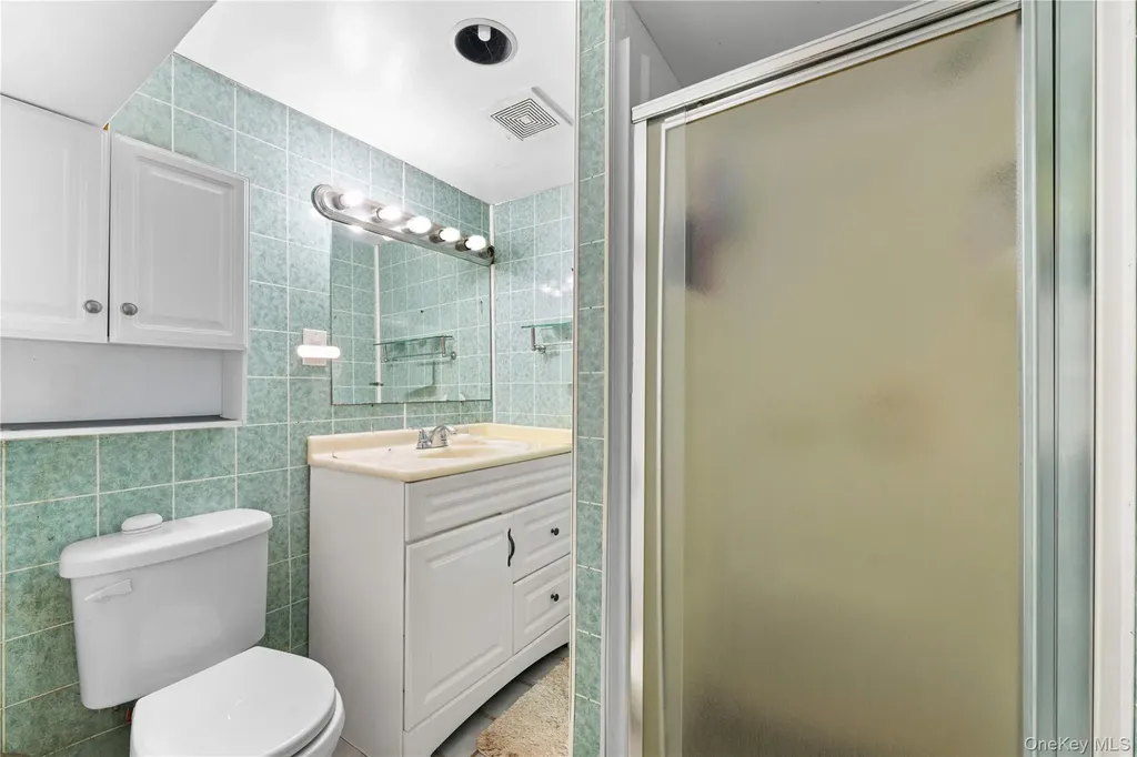 554 Grant Avenue West Hempstead NY 11552